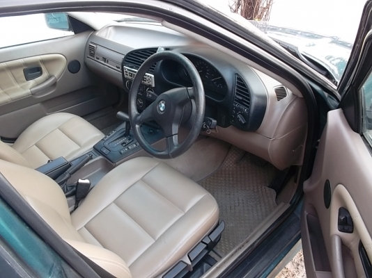 1994 BMW 3 Series 318i นกแก้ว เดิมๆเล่มพร้อม 1994 BMW 3 Series 318i นกแก้ว เดิมๆเล่มพร้อม