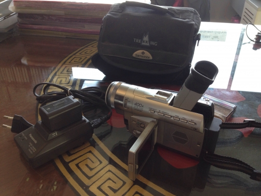 ขาย กล้องวีดีโอเทป,SD card / Panasonic NV-DS25 / พร้อม กระเป๋า Samsonite ขาย กล้องวีดีโอเทป,SD card / Panasonic NV-DS25 / พร้อม กระเป๋า Samsonite