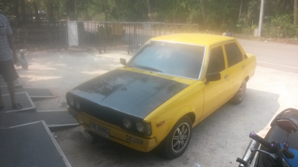 ขายโตโยต้า แอร์เย็น ติดแกสแล้ว น้ำมันใช้ได้ปกติ