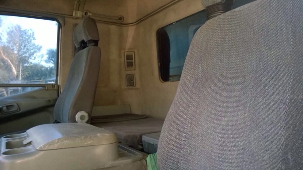 ขายรถบรรทุกสิบล้อดัมพ์ MITSUBISHI หน้ากากดำ เครื่อง 6D16-195 แรง 6 เกียร์ เบรคใหญ่ 2 เพลาดัมพ์ ช่วงล่าง MA ทะเบียนพร้อม