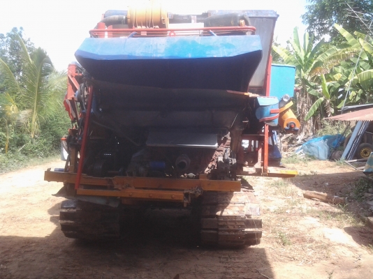 ขอนุญาติลงไหม่คับ ขายรถเกี่ยวข้าวอุ้มคับ 250000 ต่อได้นิดน่อยคับ