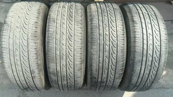 ขายยาง BRIDGESTONE GR-90 (Japan) 195-55-15 ปี10 ดอกสวยมาก ไม่กินข้าง ไม่ร้าว ชุดละ 3,900 บาท