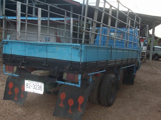 รถบรรทุกพร้อมใช้งาน เครื่อง  4bd1  110 แรงม้าพร้อมใช้งานครับ