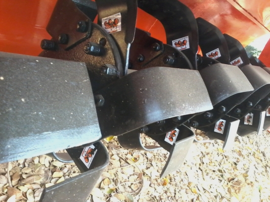 ขายโรโตรี่ยี่ห้อโฮเวิรด์สำหรับรถไถใหญ่ ขายโรโตรี่ยี่ห้อโฮเวิรด์สำหรับรถไถใหญ่