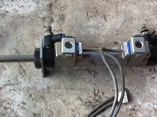 (แบบที่2)ชุดกระบอกสูบลม SMC ขนาดเส้นผ่าศูนย์กลางกระบอกสูบโต 20 มม. ระยะเลื่อนตัวเข้า-ออก 100 มม.