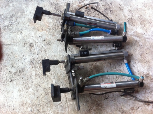 (แบบที่3)ชุดกระบอกสูบลม SMC ขนาดเส้นผ่าศูนย์กลางกระบอกสูบโต 16 มม. ระยะเลื่อนตัวเข้า-ออก 100 มม.