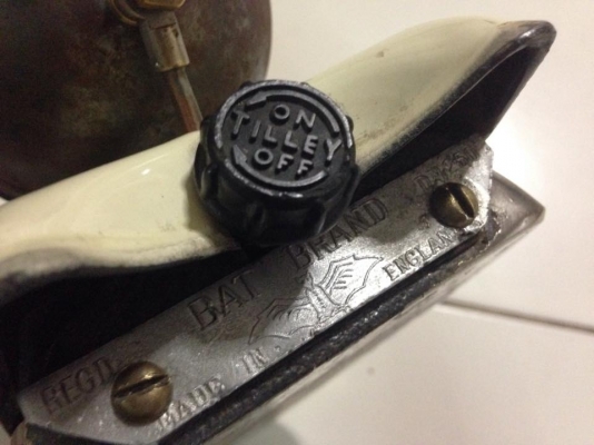 ขายเตารีด ใช้นำ้มัน สภาพสวยๆ ขาย 4500 ติดต่อ 0811160919 ขายเตารีด ใช้นำ้มัน สภาพสวยๆ ขาย 4500 ติดต่อ 0811160919