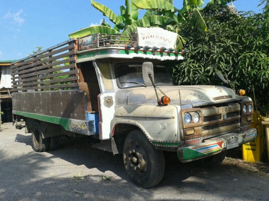 ขายด่วน 6 ล้อหัวยาว สภาพสวยเดิมมากๆ เครื่องเดิม DA120 คัสซีสวยตลอดเส้น กระบะสวยพื้นดี หัวเก๋งสวย ทะเบียนพร้อมโอน ราคาต่อรองได้ครับ