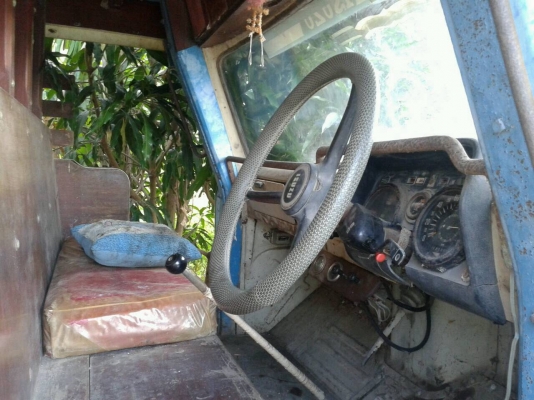 ขายด่วน 6 ล้อหัวยาว สภาพสวยเดิมมากๆ เครื่องเดิม DA120 คัสซีสวยตลอดเส้น กระบะสวยพื้นดี หัวเก๋งสวย ทะเบียนพร้อมโอน ราคาต่อรองได้ครับ