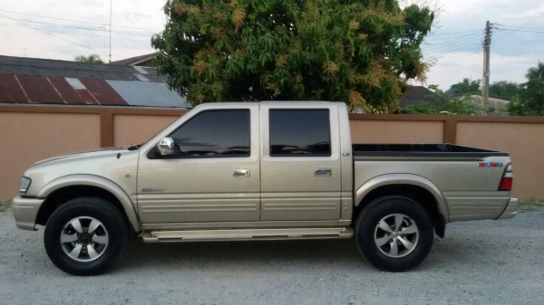 อีซูซุ ดาก้อนอาย 4 ประตู โฟวิล 4x4