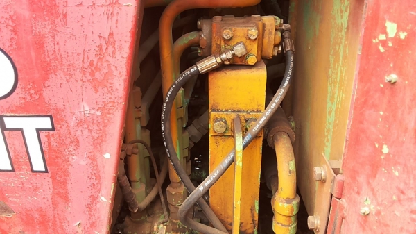 ***ขายแล้วครับขอบคุณ Truck2hand ขายแบคโฮ KOMATSU 10-HT-2 (PC60) Serial No.8362 เครื่องเดิมปั้มเดิม เครื่องKOMATSU 4D94-2 4สูบ 50HP เครื่องแห้งๆ แน่นๆ แรงดี ไม่เยิ้ม ปั้มดีแรงดี ทำงานดีไม่โหลด บูมอาร์มสวยไม่มีปะไม่มีร้าว บุ้งกี๋สวยไม่ผุ บูท/สลัก แน่นดี ***ขายแล้วครับขอบคุณ Truck2hand ขายแบคโฮ KOMATSU 10-HT-2 (PC60) Serial No.8362 เครื่องเดิมปั้มเดิม เครื่องKOMATSU 4D94-2 4สูบ 50HP เครื่องแห้งๆ แน่นๆ แรงดี ไม่เยิ้ม ปั้มดีแรงดี ทำงานดีไม่โหลด บูมอาร์มสวยไม่มีปะไม่มีร้าว บุ้งกี๋สวยไม่ผุ บูท/สลัก แน่นดี