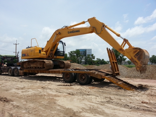 ขายดาวน์รถแม็คโครหลุยกง pc200