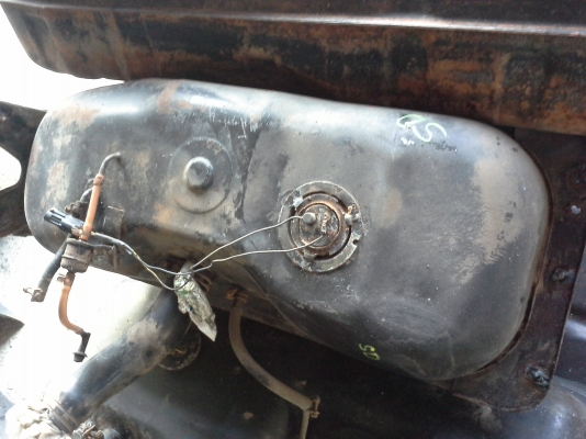 ขายฝาตบToyota RN เลสแท้สภาพสวยคร้าบมีครบชุดเลยนะ1800-