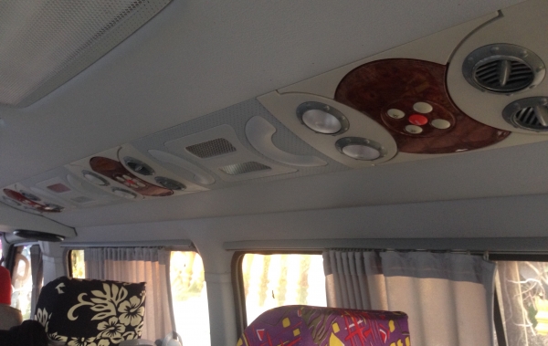 ขายรถตู้ nissan รุ่นเออร์แวน 135,000