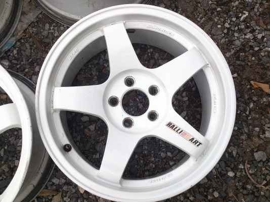 ขายแม็กขอบ17  5รู114.3 หน้า7.5 หลัง8.5 จำนวน 1 ชุด