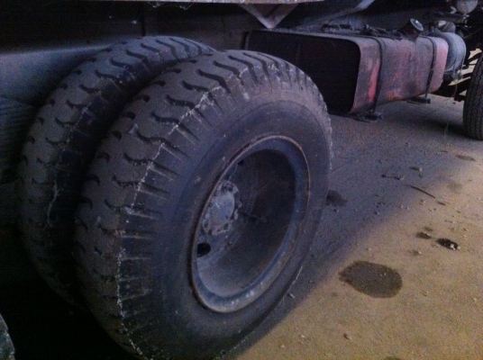 ขายจัมโบ้ดัมพ์สองเพลาเครื่อง 175 แรงม้า