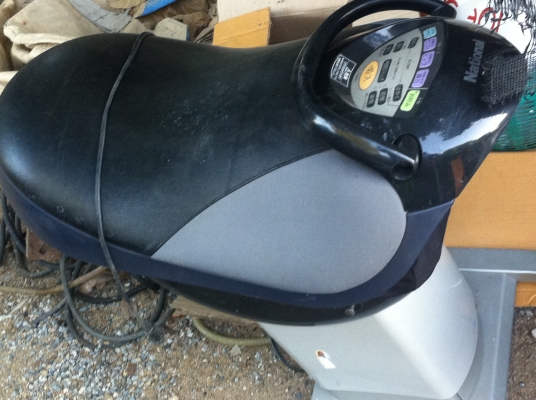 ม้าโยกไฟฟ้าแบบคาวบอยตัวใหญ่ National ปรับเบาะนั่งชึ้นลงได้ และการทำงานอื่นๆอีกมาก ได้มาจากญี่ปุ่นใช้ได้ตั้งแต่เด็กจนถึงผู้ใหญ่มีโมดต่างๆให้เลือก ม้าโยกไฟฟ้าแบบคาวบอยตัวใหญ่ National ปรับเบาะนั่งชึ้นลงได้ และการทำงานอื่นๆอีกมาก ได้มาจากญี่ปุ่นใช้ได้ตั้งแต่เด็กจนถึงผู้ใหญ่มีโมดต่างๆให้เลือก