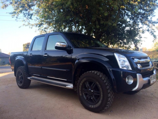 ขาย ISUZU D-MAX CAB 4 เครื่อง 2.5 ขาย ISUZU D-MAX CAB 4 เครื่อง 2.5