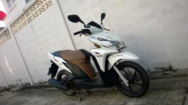 Click125i 2014 ตัว TOP ideling ราคาสุดพิเศษ พร้อมข้อเสนอสุดเร้าใจ