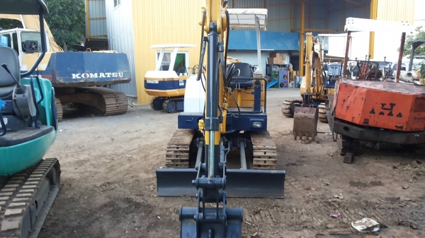 โปรโมชั่นต้อนรับปีใหม่ขายรถขุด-ดัน YANMAR  B351.2UZรถเก่านอก สภาพพร้อมใช้ มีเอกสารแจ้งจำหน่าย