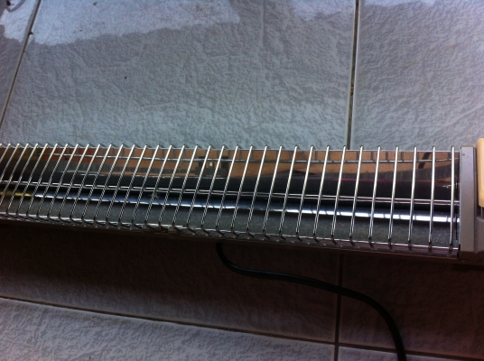 ฮีตเตอร์ TOSHIBA ทำความร้อนในบ้านช่วงหน้าหนาวแท่งทำความร้อน 1 แท่ง ฮีตเตอร์ TOSHIBA ทำความร้อนในบ้านช่วงหน้าหนาวแท่งทำความร้อน 1 แท่ง