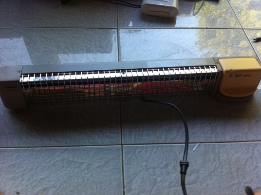 ฮีตเตอร์ TOSHIBA ทำความร้อนในบ้านช่วงหน้าหนาวแท่งทำความร้อน 1 แท่ง