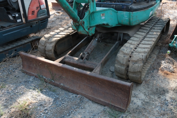 KOMATSU PC35R  เก่านอก เอวแน่น ปั็มแรง สภาพพร้อมใช้ สุดๆเอาไปแบ่งกันใช้ได้เลยครับ   น้องร็อค จัดหั้ย สนใจโทร สอบถามได้ 081-8535656