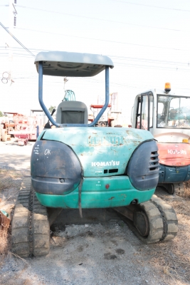 KOMATSU PC35R  เก่านอก เอวแน่น ปั็มแรง สภาพพร้อมใช้ สุดๆเอาไปแบ่งกันใช้ได้เลยครับ   น้องร็อค จัดหั้ย สนใจโทร สอบถามได้ 081-8535656