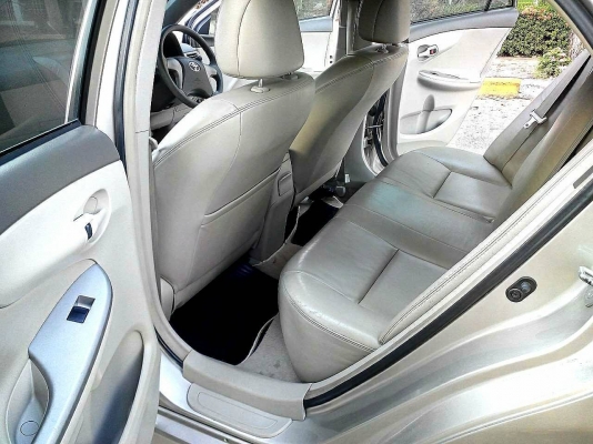 -----ขาย---- (รถบ้าน ฟรีดาวน์ พร้อมโอน) TOYOTA ALTIS ปี2010 เบนซิล 1.6G เกียร์AT แอร์แบคคู่ วิ่ง8&times;,&times;&times;&times;กม.