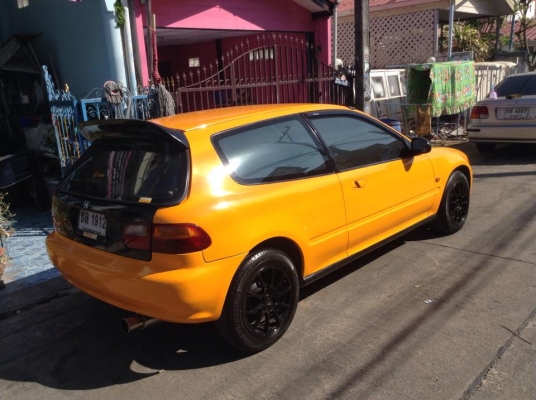 ขายครับ HONDA. CIVIC. 3 D. V-TEC. ออโต้ แกสหัวฉีด สีเจ็บตูด แม็กสวย แอรหนาว พร้อมใช้ จบๆ สีสวยช่วงล่างดี ภายในสวย เครื่องดี พร้อมใช้ วิ่งไกลสบาย เอาไปหล่ออย่างเดียว ราคานี้โคตรถูก ช้าอด 79000 085-359-4089 กอล์ฟครับ ดูรถสายไหมวงศกร