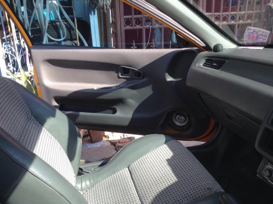 ขายครับ HONDA. CIVIC. 3 D. V-TEC. ออโต้ แกสหัวฉีด สีเจ็บตูด แม็กสวย แอรหนาว พร้อมใช้ จบๆ สีสวยช่วงล่างดี ภายในสวย เครื่องดี พร้อมใช้ วิ่งไกลสบาย เอาไปหล่ออย่างเดียว ราคานี้โคตรถูก ช้าอด 79000 085-359-4089 กอล์ฟครับ ดูรถสายไหมวงศกร