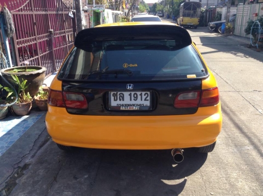 ขายครับ HONDA. CIVIC. 3 D. V-TEC. ออโต้ แกสหัวฉีด สีเจ็บตูด แม็กสวย แอรหนาว พร้อมใช้ จบๆ สีสวยช่วงล่างดี ภายในสวย เครื่องดี พร้อมใช้ วิ่งไกลสบาย เอาไปหล่ออย่างเดียว ราคานี้โคตรถูก ช้าอด 79000 085-359-4089 กอล์ฟครับ ดูรถสายไหมวงศกร