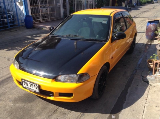 ขายครับ HONDA. CIVIC. 3 D. V-TEC. ออโต้ แกสหัวฉีด สีเจ็บตูด แม็กสวย แอรหนาว พร้อมใช้ จบๆ สีสวยช่วงล่างดี ภายในสวย เครื่องดี พร้อมใช้ วิ่งไกลสบาย เอาไปหล่ออย่างเดียว ราคานี้โคตรถูก ช้าอด 79000 085-359-4089 กอล์ฟครับ ดูรถสายไหมวงศกร