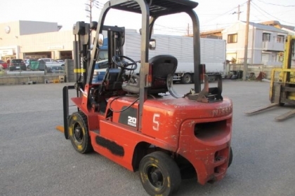 ขายฟอร์คลิฟต์ NISSAN  2.0 TON  ,  เกียร์ AT  เสายกสูง 3 เมตร ใช้งานประหยัด 2 ระบบ , สภาพเดิมแท้จากญี่ปุ่น   สีเดิมและตัวถังสภาพเดิมจากญี่ปุ่น