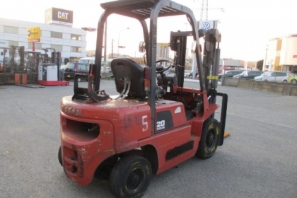 ขายฟอร์คลิฟต์ NISSAN  2.0 TON  ,  เกียร์ AT  เสายกสูง 3 เมตร ใช้งานประหยัด 2 ระบบ , สภาพเดิมแท้จากญี่ปุ่น   สีเดิมและตัวถังสภาพเดิมจากญี่ปุ่น