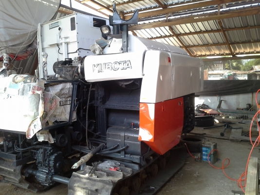 เสร็จแล้วครับ ท่านที่รอเข้าซ่อมติดต่อมาเลยครับ รถที่ทางศูนย์ไม่รับซ่อมเรารับได้ ราคาคุยกันได้  dc95 ครับ เก็บเกี่ยวเสร็จ เจ้าของไม่ขายขอซ่อมเต็ม ๆ เตรียมงานหน้าครับ  คอยติดตามผลงานเราก่อนค่อยตัดสินใจครับ