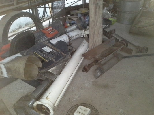 เสร็จแล้วครับ ท่านที่รอเข้าซ่อมติดต่อมาเลยครับ รถที่ทางศูนย์ไม่รับซ่อมเรารับได้ ราคาคุยกันได้  dc95 ครับ เก็บเกี่ยวเสร็จ เจ้าของไม่ขายขอซ่อมเต็ม ๆ เตรียมงานหน้าครับ  คอยติดตามผลงานเราก่อนค่อยตัดสินใจครับ