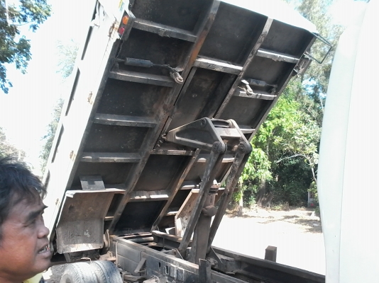 ขาย6ล้อดั้มสภาพสวยสุดๆ สมอเงิน เครื่อง6BBเกีรย์รอคกี้ เพลา Fหน้าหลัง  360,000 ต่อรองได้