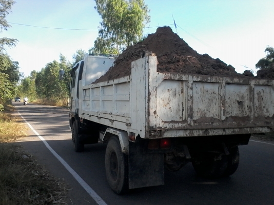 ขาย6ล้อดั้มสภาพสวยสุดๆ สมอเงิน เครื่อง6BBเกีรย์รอคกี้ เพลา Fหน้าหลัง  360,000 ต่อรองได้