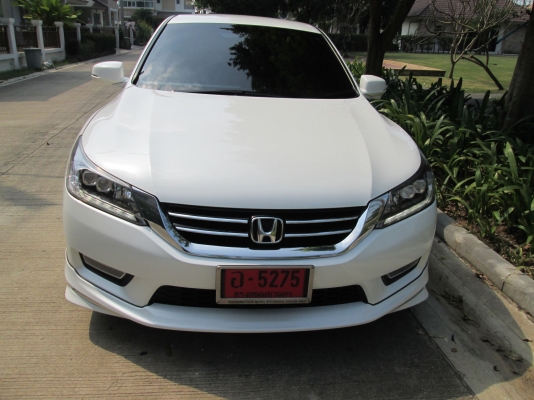 ขายดาวน์แอคคอส 300,000