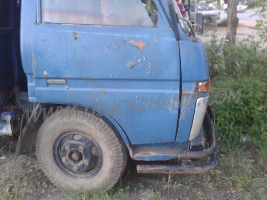 รถบรรทุก 6 ล้อดัมพ์