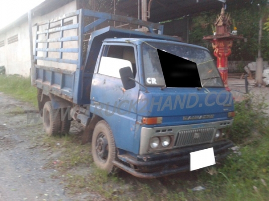 รถบรรทุก 6 ล้อดัมพ์