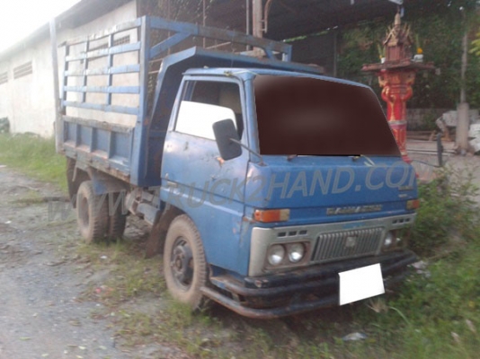 รถบรรทุก 6 ล้อดัมพ์