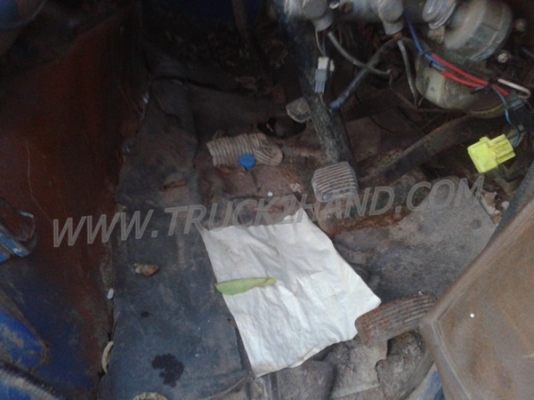 รถบรรทุก 6 ล้อดัมพ์