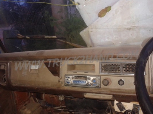 รถบรรทุก 6 ล้อดัมพ์