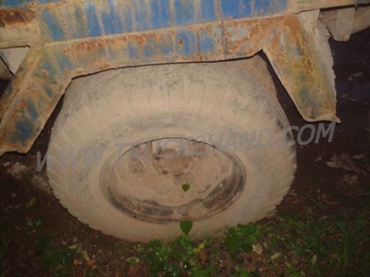 รถบรรทุก 6 ล้อดัมพ์