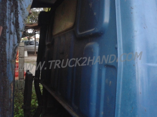 รถบรรทุก 6 ล้อดัมพ์