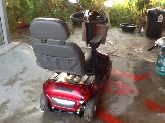 รถมอเตอร์ไซด์ไฟฟ้าสภาพดีแบ็ตฯแรงดีพร้อมใช้เหมาะกับคนชรา พิการ รถมอเตอร์ไซด์ไฟฟ้าสภาพดีแบ็ตฯแรงดีพร้อมใช้เหมาะกับคนชรา พิการ