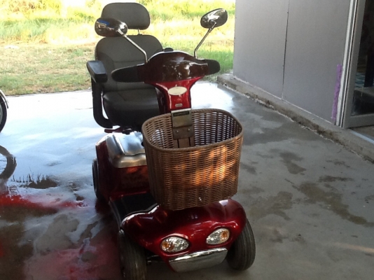 รถมอเตอร์ไซด์ไฟฟ้าสภาพดีแบ็ตฯแรงดีพร้อมใช้เหมาะกับคนชรา พิการ