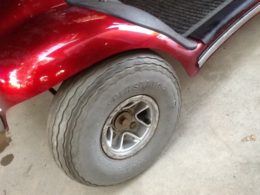 รถมอเตอร์ไซด์ไฟฟ้าสภาพดีแบ็ตฯแรงดีพร้อมใช้เหมาะกับคนชรา พิการ รถมอเตอร์ไซด์ไฟฟ้าสภาพดีแบ็ตฯแรงดีพร้อมใช้เหมาะกับคนชรา พิการ